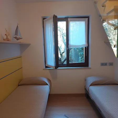 Casa Pergola 1 - Elegante Per 6 Persone - Fronte Piscina, Parking 아파트 *