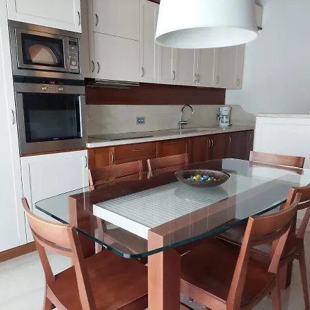 Casa Pergola 1 - Grande Per 6 Ospiti - Fronte Piscina, Parking 아파트